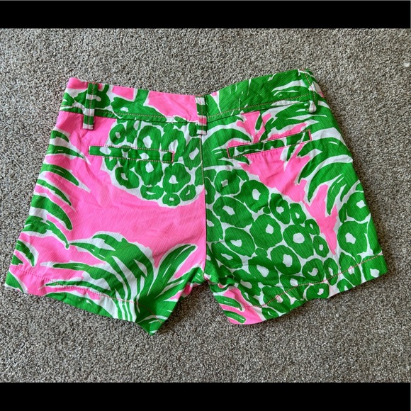 EUC Lilly Pulitzer Callahan Shorts - Picture 2 of 3